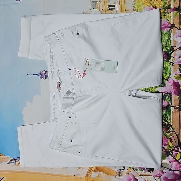 Laurie Felt Los Angeles Skinny White Jeans Size Large NWT - Picture 3 of 7